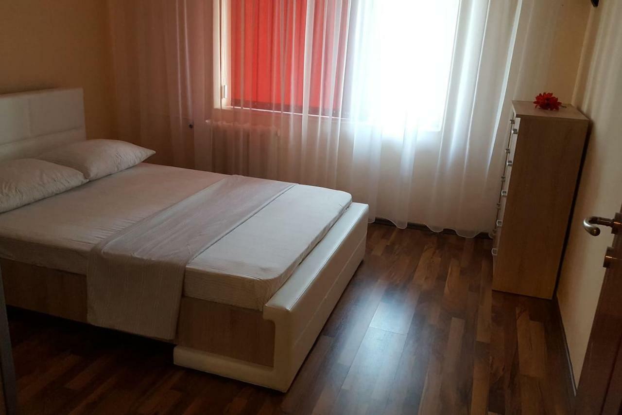 Apartament Gia ออราแด ภายนอก รูปภาพ